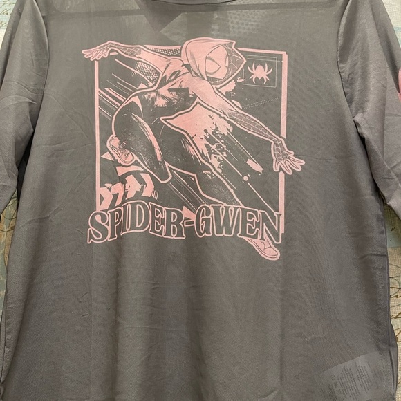 NWT Spider Gwen Marvel Girls Large Sheer Gray Pink Logo Crew Top Lightweight - Picture 2 of 7